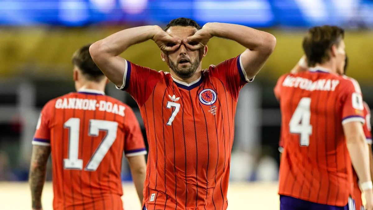Selebrasi John Mcginn setelah golnya menundukkan Haiti dengan skor tipis 1-0 pada laga perdana Grup C, Minggu (14/6) WIB. (X.COM) 