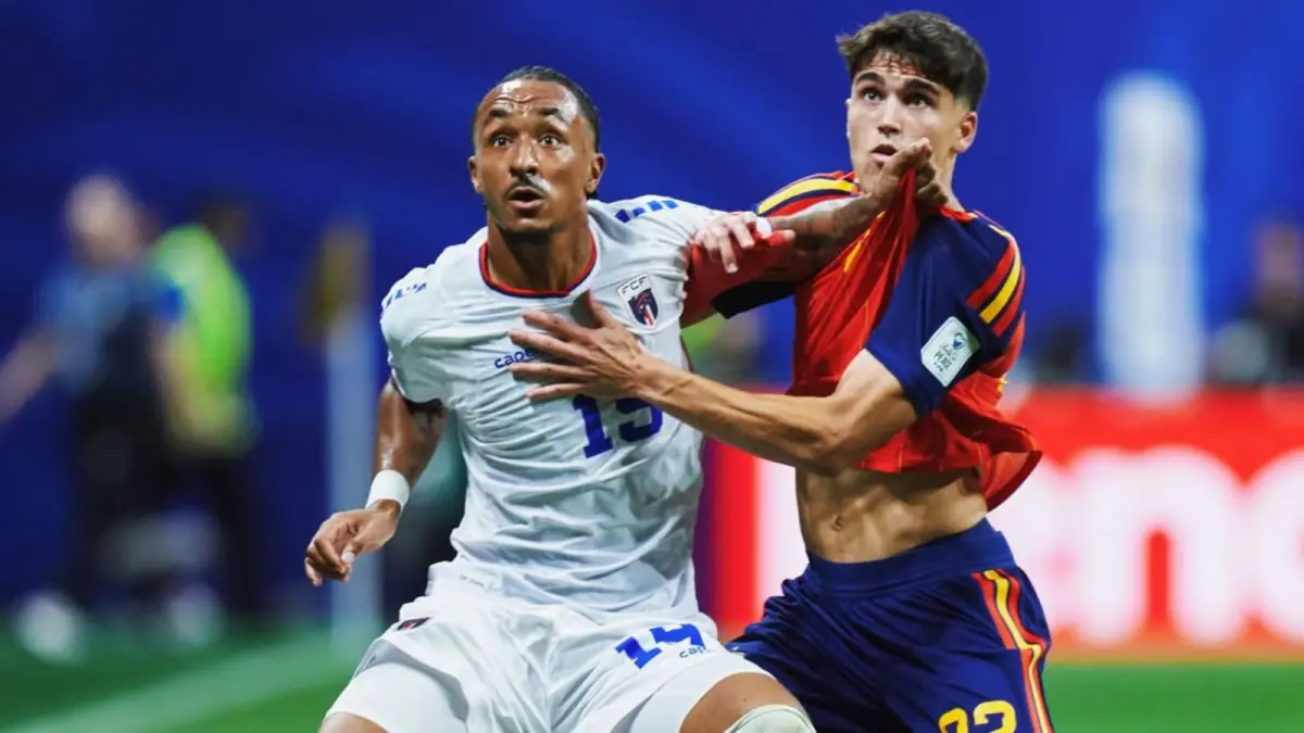 Duel Pemain Tanjung Verde dan Spanyol. (Instagram Resmi Timnas Spanyol)