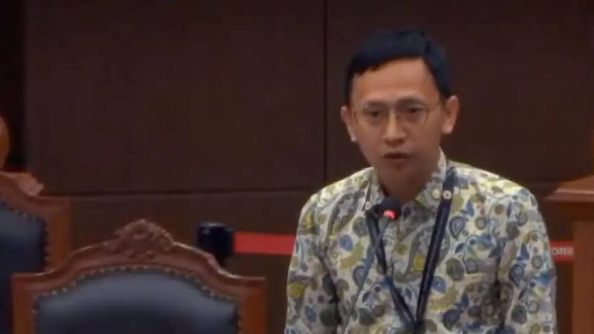 Guru Mengadu ke MK: MBG Jalan, Kami Kehilangan Pekerjaan