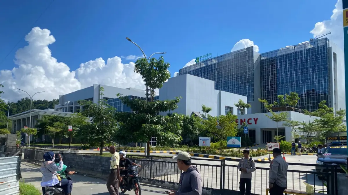 Situasi terkini di RSUP Jayapura pasca di informasikan palang oleh masyarakat Ulayat, operasional RS tetap berjalan, Kamis (18/6/2026). (Ceposonline.com/Jimi).