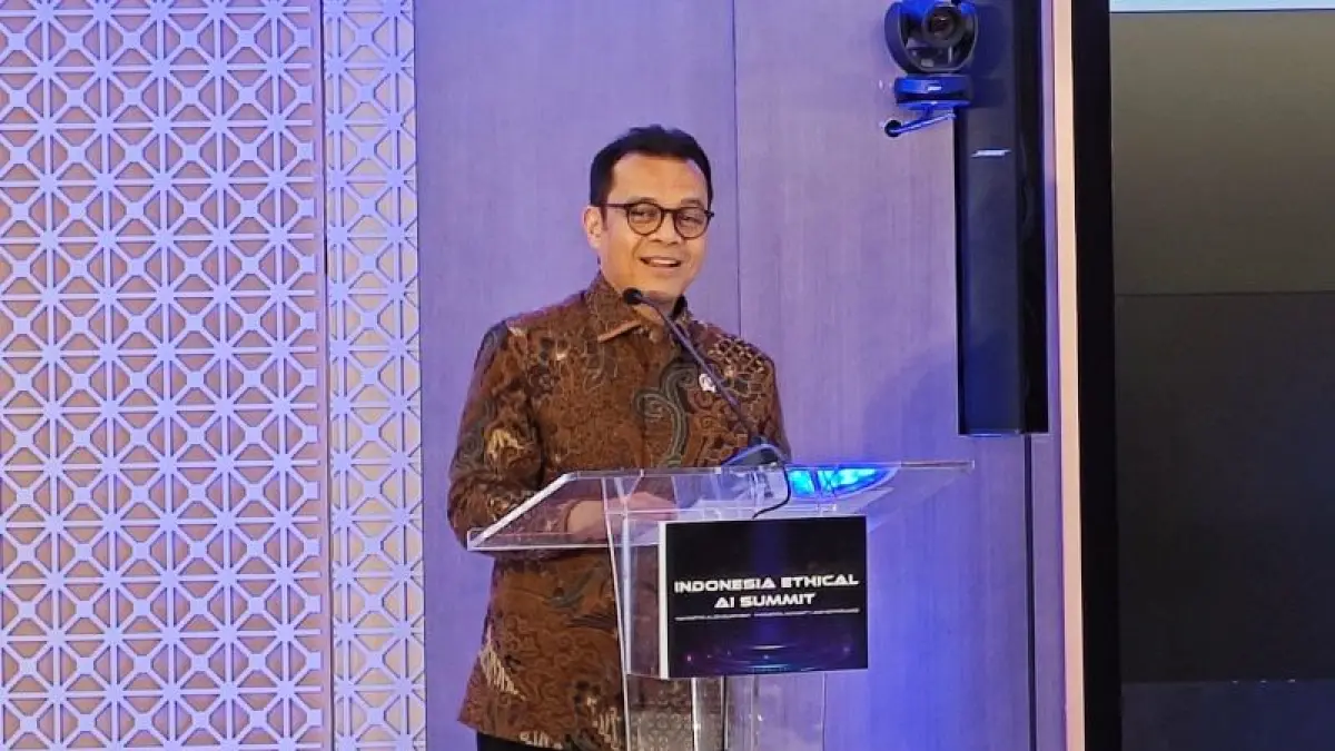 Wakil Menteri Komunikasi dan Digital Nezar Patria menyampaikan pidato sambutan dalam acara Indonesia Ethical AI Summit 2026 di Jakarta pada Rabu (17/6/2026). (Ceposonline.com/ANTARA/Farhan Arda Nugraha)
