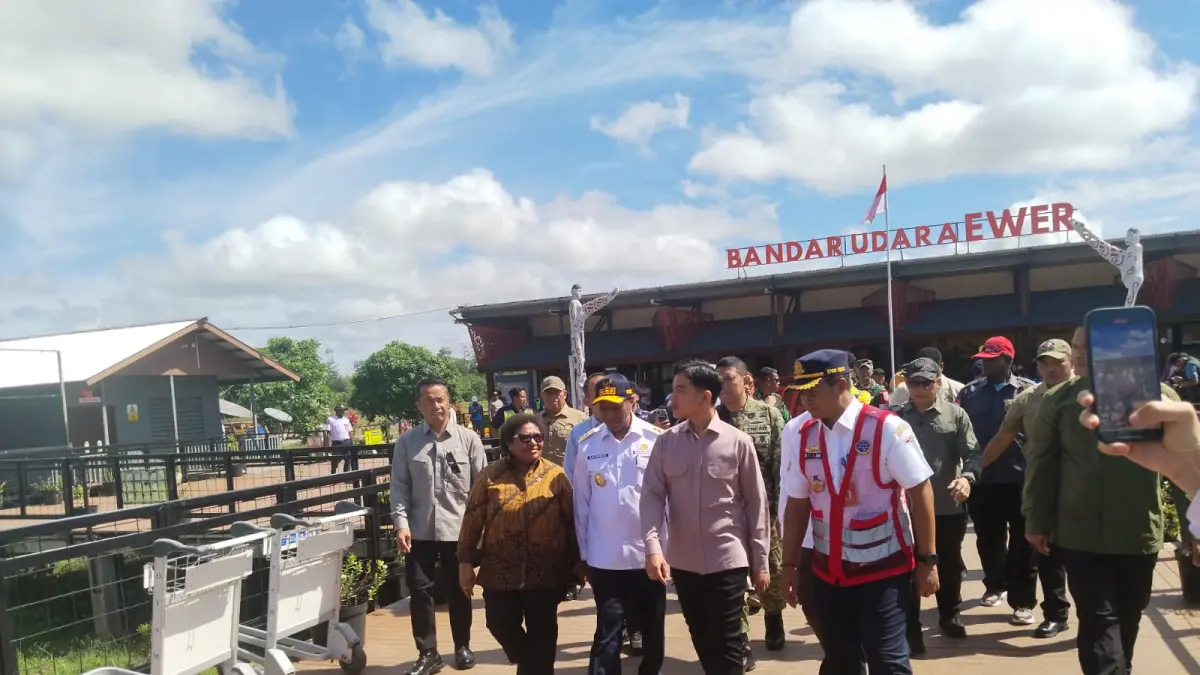 Wapres Gibran Rakabuming Raka saat tiba di Kabupaten Asmat, Minggu (2/6/2026).(Biro Umum Papsel/Ceposonline.com)&nbsp;