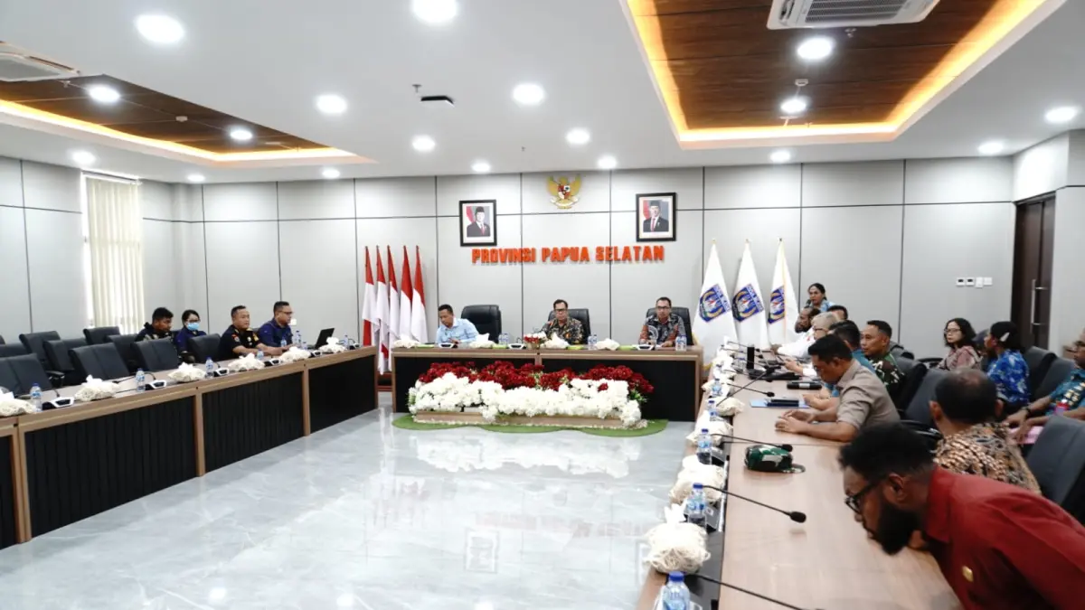 Pertemuan antara Pemprov Papua Selatan dan Kemenko Polkam membahas soal perlindungan WNI di PNG, di Kantor Gubernur Papua Selatan, Kamis (25/6/2026)&nbsp;
(Biro Umum Setda Papsel/Ceposonline.com) &nbsp;