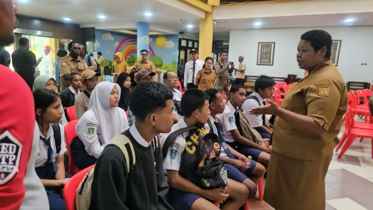 Para siswa dan orang tua saat hadir di Diskusi Publik Torang Tanya Wali Kota Menjawab, Senin (29/6/2026) pagi. (CEPOSONLINE.COM/HANS PALEN).
