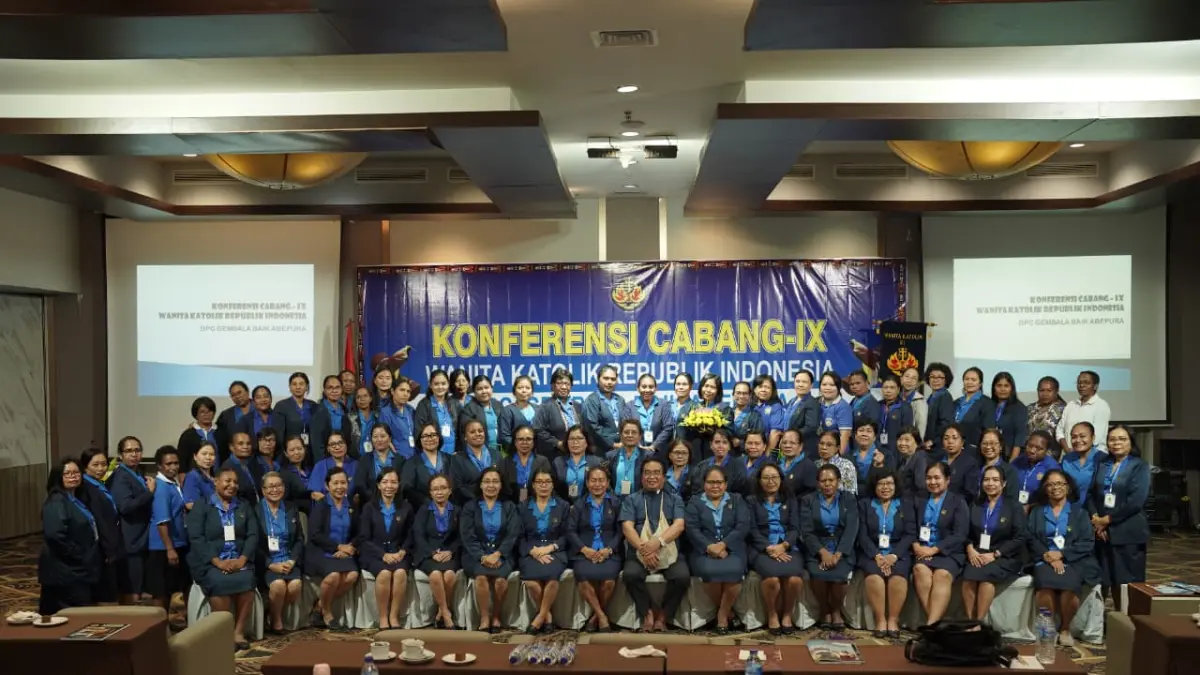 WKRI DPD Keuskupan Jayapura saat mengelar Konfercab DPC Gembala Baik Abepura, di Green Abe Hotel Sabtu (26/6). (CEPOSONLINE.COM/JIMMI)