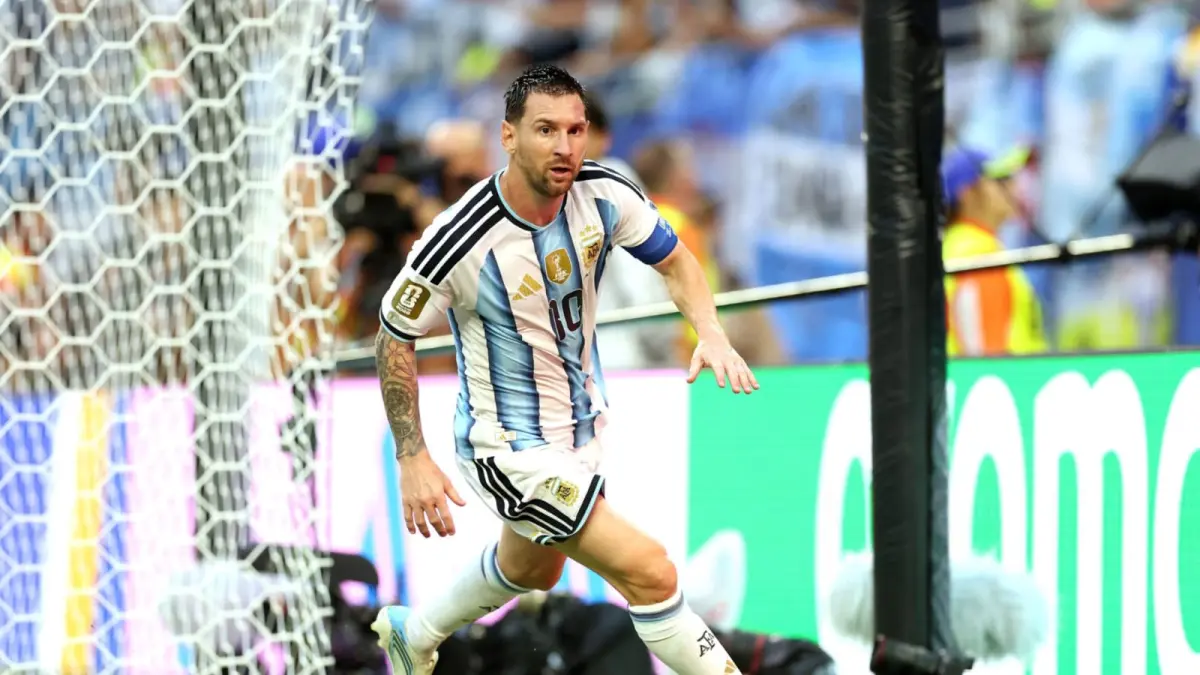 Lionel Messi usai menjebol gawang Cape Varde. (X) 