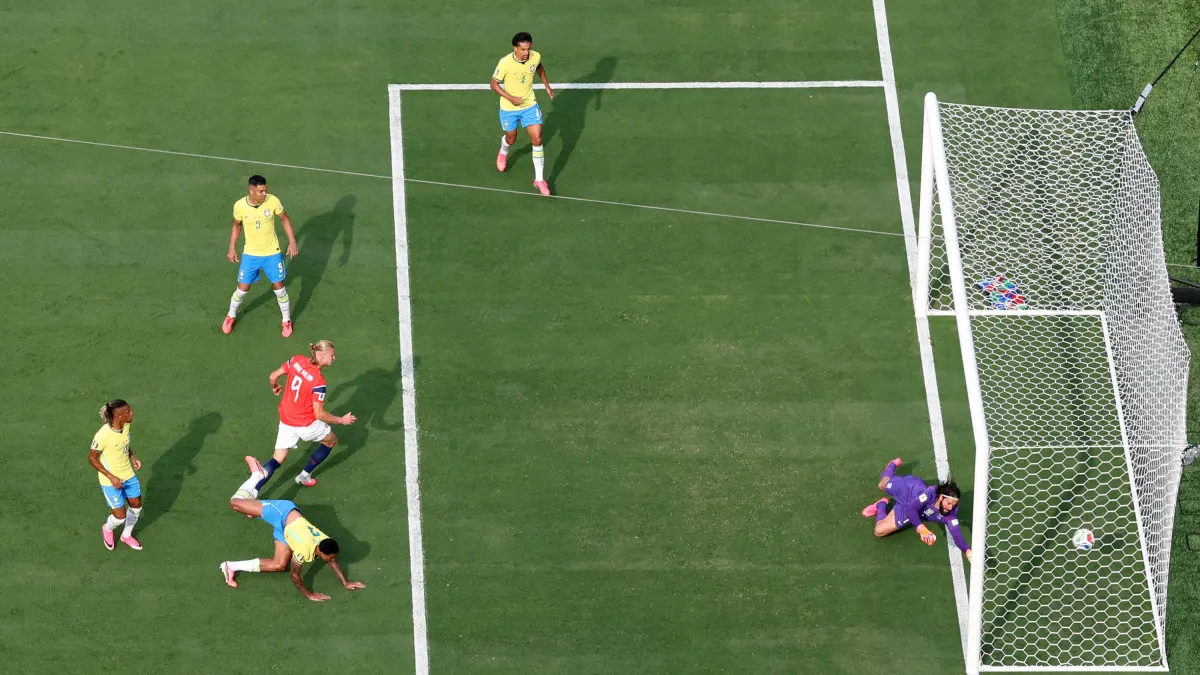 Gol pertama Haaland ke gawang Brasil. (X) 