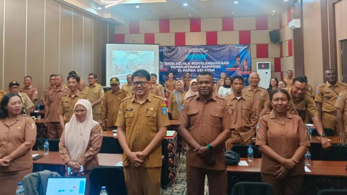 Para kepala kampung dari 4 distrik yakni Merauke, Semangga, Tanah Miring dan Kurik, saat mengikuti peningkatan kapasitas tata kelola pemerintahan kampung, Senin (6/7/2026) (CEPOSONLINE.COM/SULO)&nbsp;