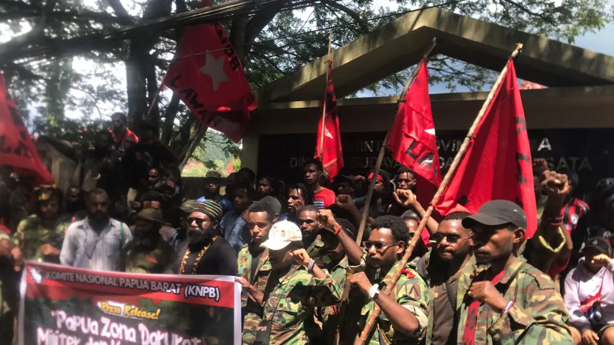 &nbsp;KNPB saat memberikan keterangan pers terkait kondisi yang terjadi di Papua yang berlangsung di Expo, Waena, Selasa (7/7/2026)