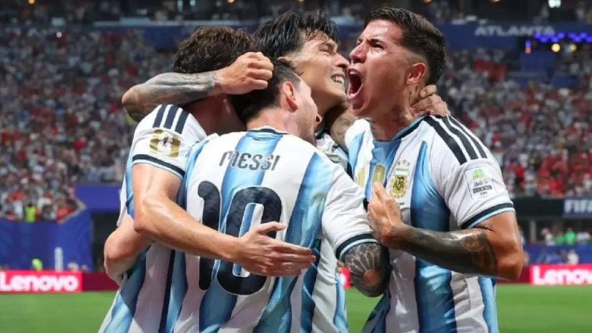 Argentina kalahkan Mesir 3-2 untuk melaku ke perempat final. (X) 