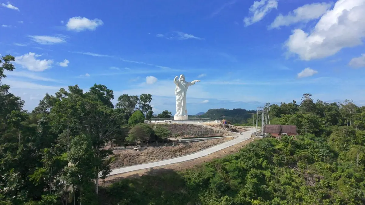 Kawasan wisata patung Yesus di Kampung Yowong, Distrik Arso Barat beberapa waktu lalu. (Ceposonline.Com/Erianto).