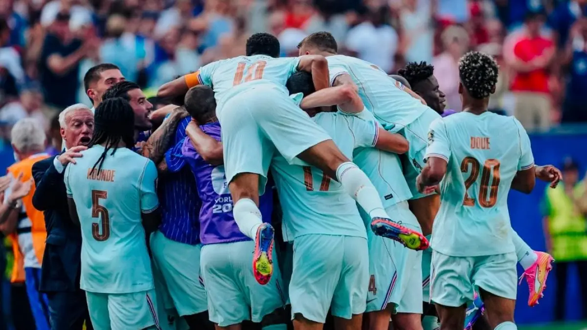 Selebrasi Timnas Prancis usai mengunci kemenangan atas Maroko. (X) 