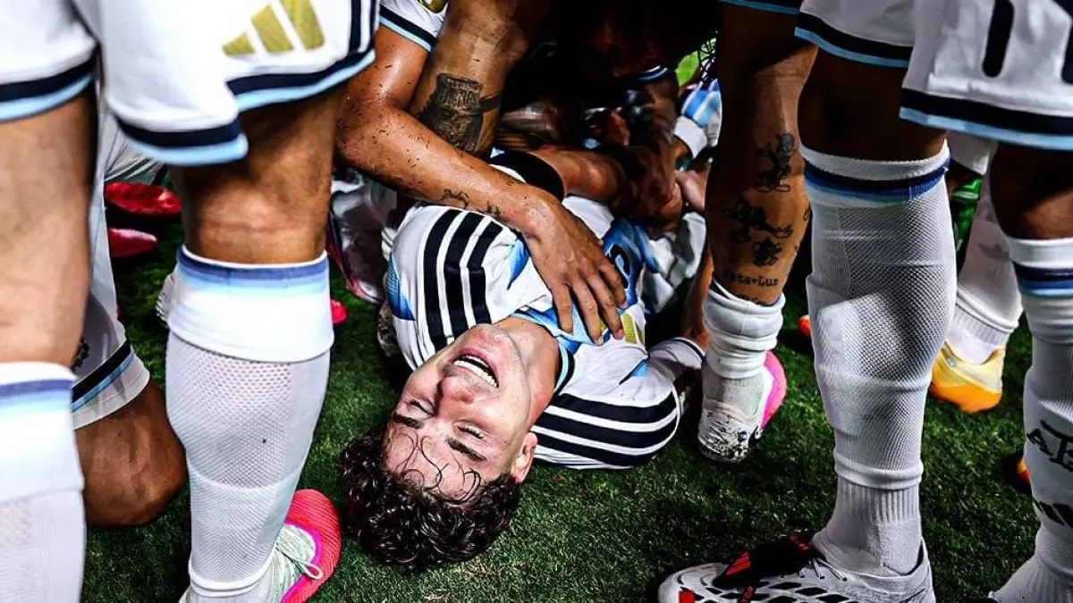 Julian Alvarez menjadi salah satu pahlawan kemenangan Argentina atas Swiss. (DAZNMUNDIAL/X) 