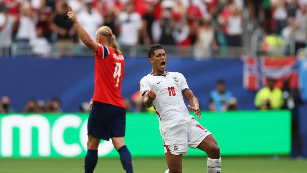 Selebrasi pemain Inggris Jude Bellingham usai mencetak gol ke gawang Norwegia &nbsp;di Miami Stadium Sabtu ((11/7/2026) waktu setempat atau Minggu (12/7/2026) pagi WIT. (X) 