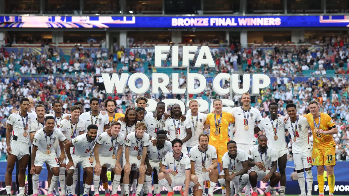 Inggris mengalahkan Prancis untuk mengunci tempat ketiga Piala Dunia 2026. (X) 