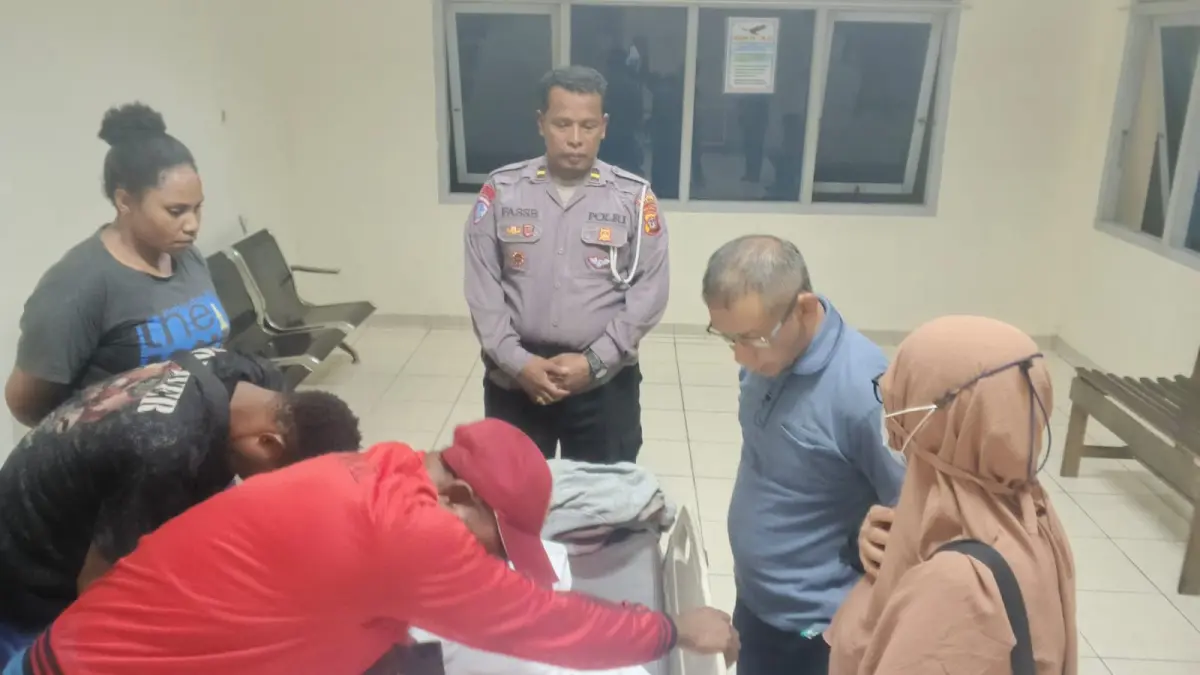 Jenazah korban yang telah berada di ruang jenazah RSUD Mimika. (CEPOSONLINEMCOM/ Istimewa).