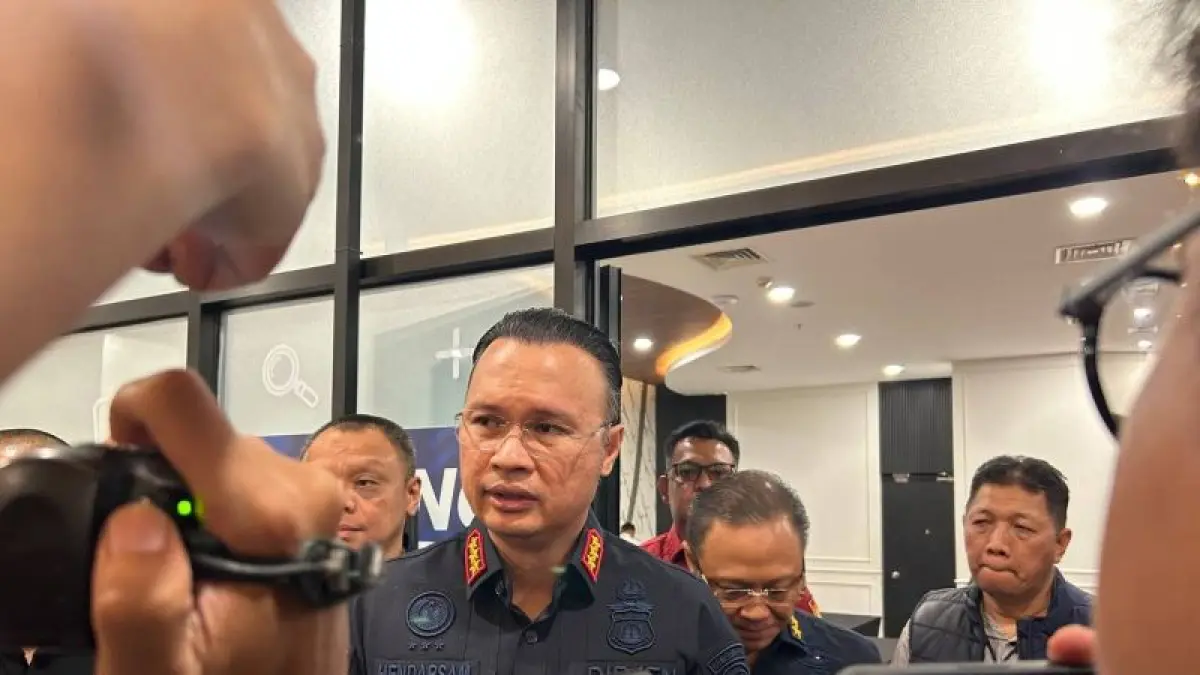 Direktur Jenderal (Dirjen) Imigrasi Hendarsam Marantoko memberikan keterangan kepada wartawan di Jakarta, Selasa (21/7/2026). (CEPOSONLINE.COM/ANTARA/Laily Rahmawaty)