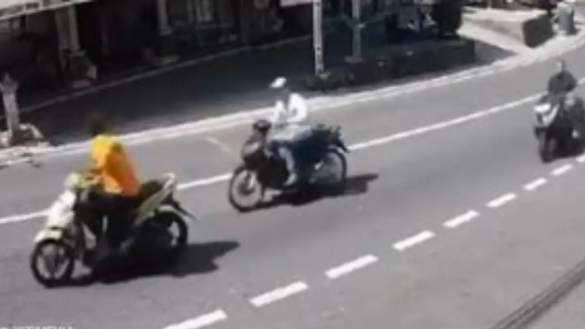 Screenshoot Video Aksi Kejar-kejaran dengan Maling Tabung Gas.