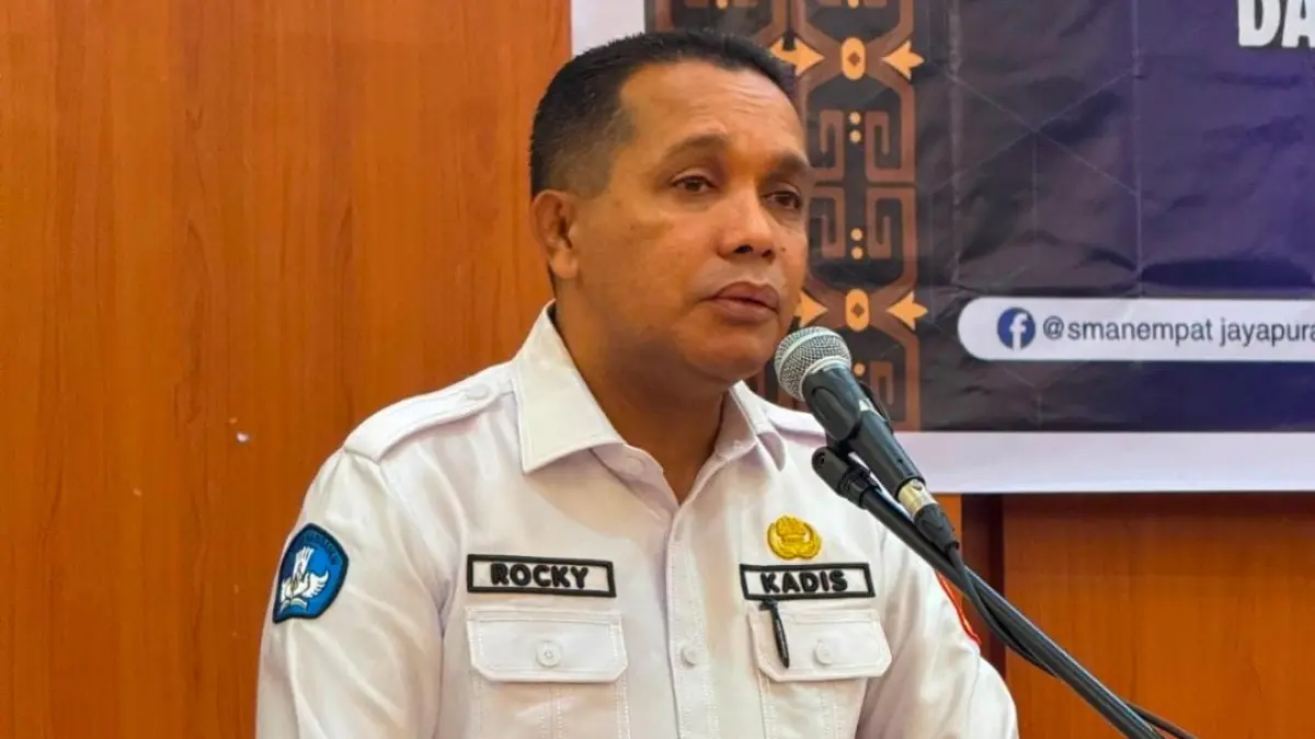 Kepala Dinas Pendidikan Kota Jayapura, Rocky Bebena.(CEPOSONLINE.COM/TAKIM


