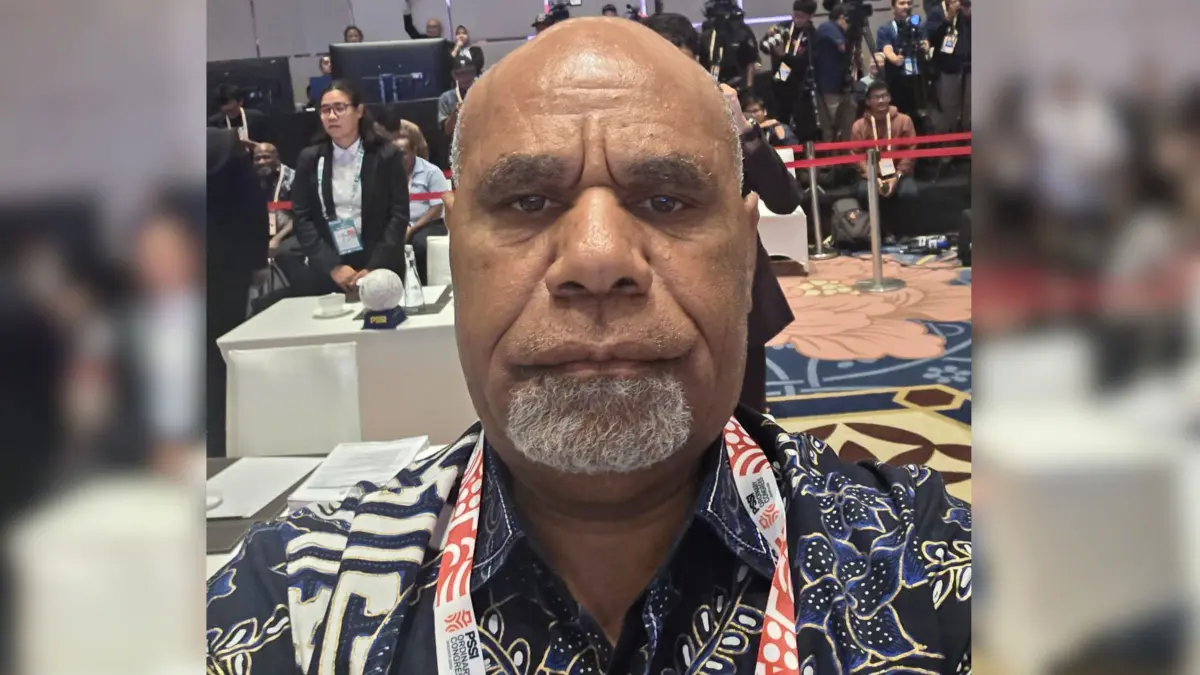 Wakil Gubernur Papua Tengah yang juga merupakan Ketua Harian Asprov PSSI Papua Tengah, Deinas Geley, bersama Sekretaris Asprov PSSI Papua Tengah, Ananias Pigai, menghadiri Kongres Biasa PSSI di Hotel Fairmont, Jakarta, Senin (3/8/2026). (CEPOSONLINE.COM/ISTIMEWA)&nbsp;