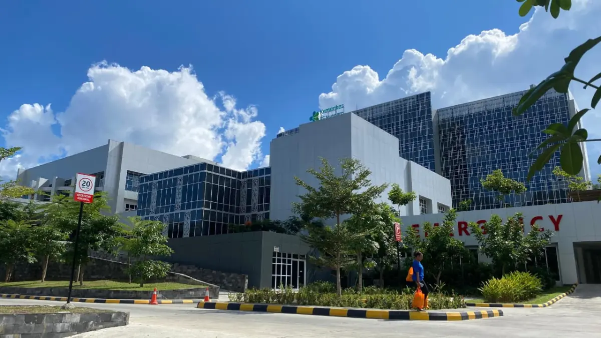 Tanpak depan RSUP Jayapura, tangani delapan pasien diduga keracunan MBG di Depapre, Kabupaten Jayapura, Rabu (5/8/2026). Foto: Jimi/CEPOSONLINE.COM