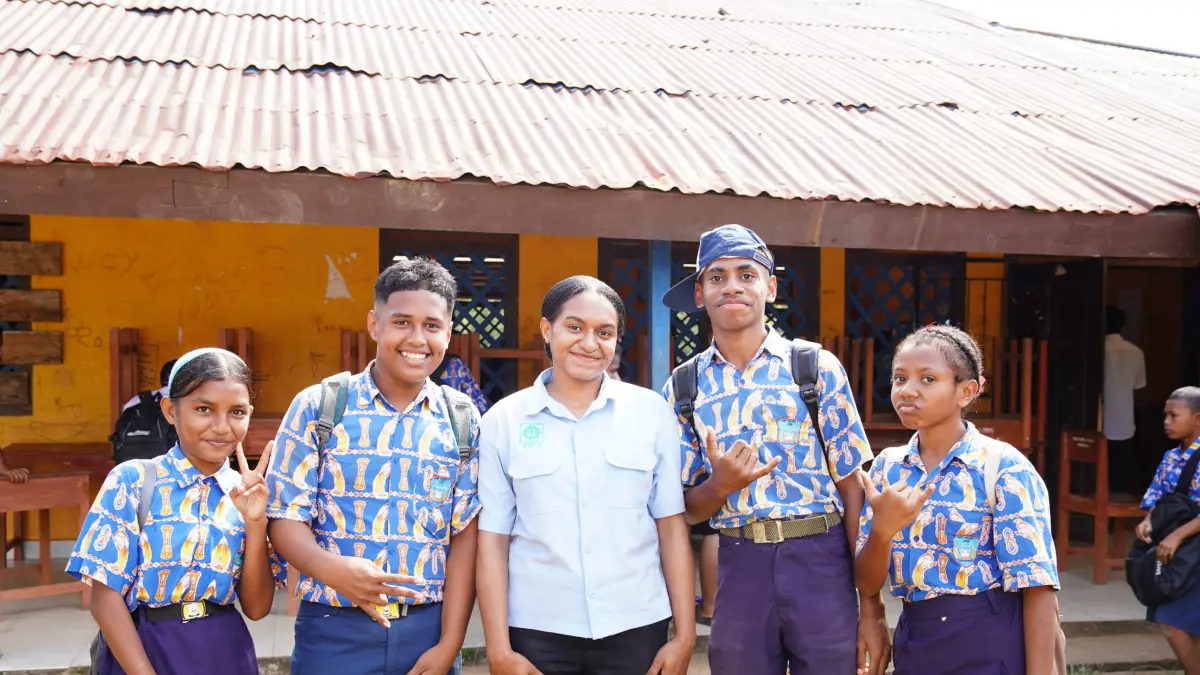 Foto Bersama Para Pelajar SMP Negeri Jair.