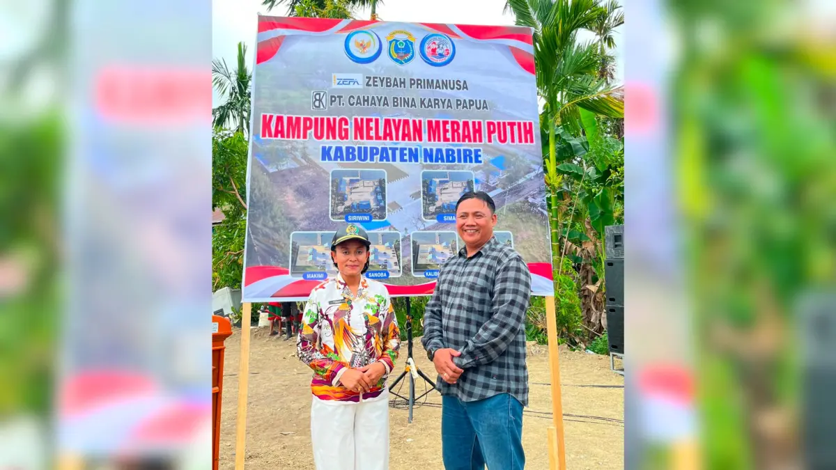 Anggota Dewan Perwakilan Rakyat Provinsi Papua Tengah (DPR PT) dari Kelompok Khusus, Stella Misiro saat mengikuti acara peletakan batu pertama Kampung Nelayan di Nabire. (CEPOSONLINE.COM/THERESIA F. TEKEGE)