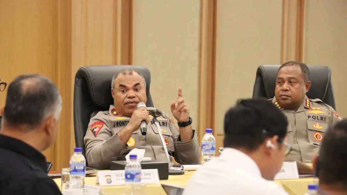 &nbsp;Kapolda Papua Tengah Brigjen Pol. Jermias Rontini &nbsp;saat memimpin Analisa dan Evaluasi (Anev) Sistem Pengamanan Objek Vital Nasional PT Freeport Indonesia dengan tema “Sinkronisasi Langkah Teknis dan Taktis Penanganan Situasi Kamtibmas” di Timika, Kabupaten Mimika, 14 Agustus 2026. (CEPOSONLINE.COM/HUMAS POLDA Papua Tengah)