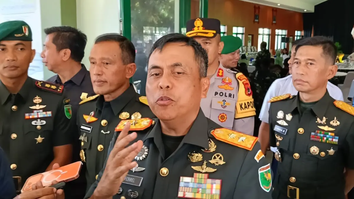 Mayjen TNI Febriel Buyung Sikumbang

(Ceposonline.com/Priyadi)