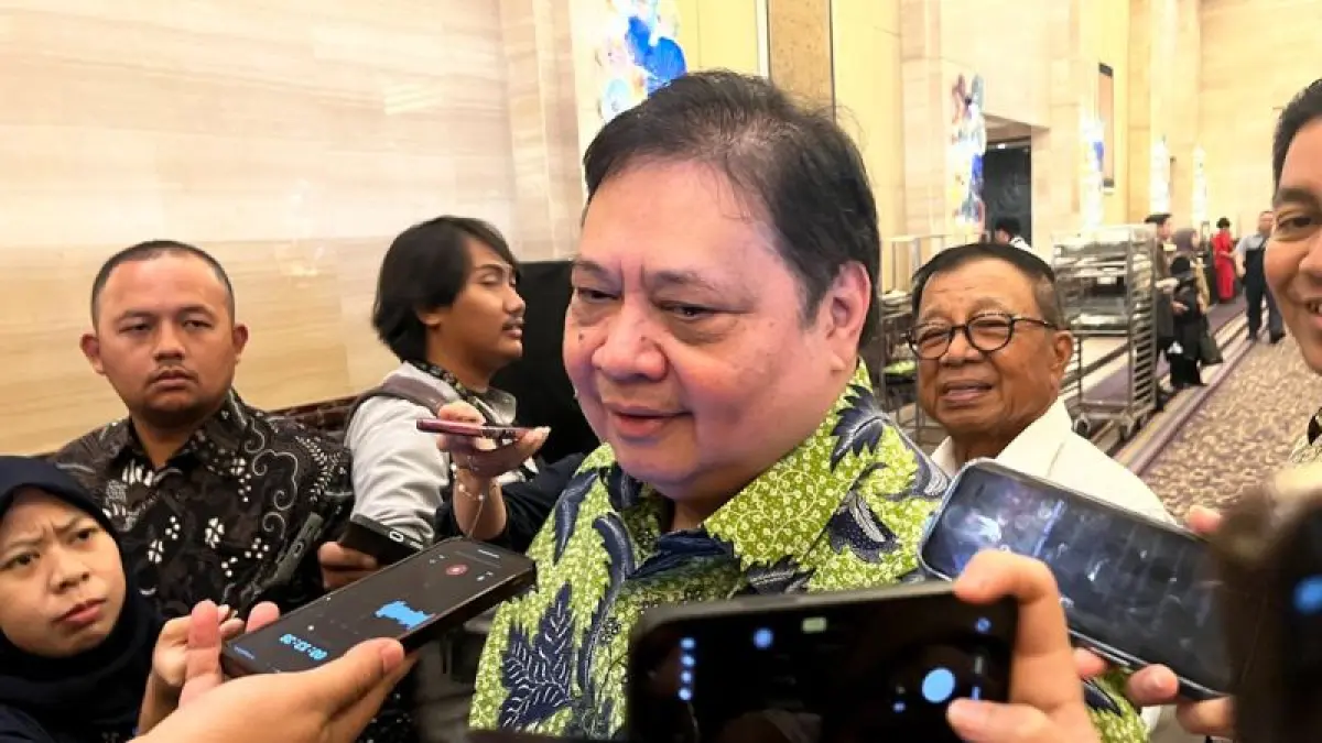 Menteri Koordinator Bidang Perekonomian Airlangga Hartarto usai menghadiri Musyawarah Anggota Asosiasi Emiten Indonesia 2026 di Jakarta, Selasa (11/8/2026). (CEPOSONLINE.COM/ANTARA/Harianto)
