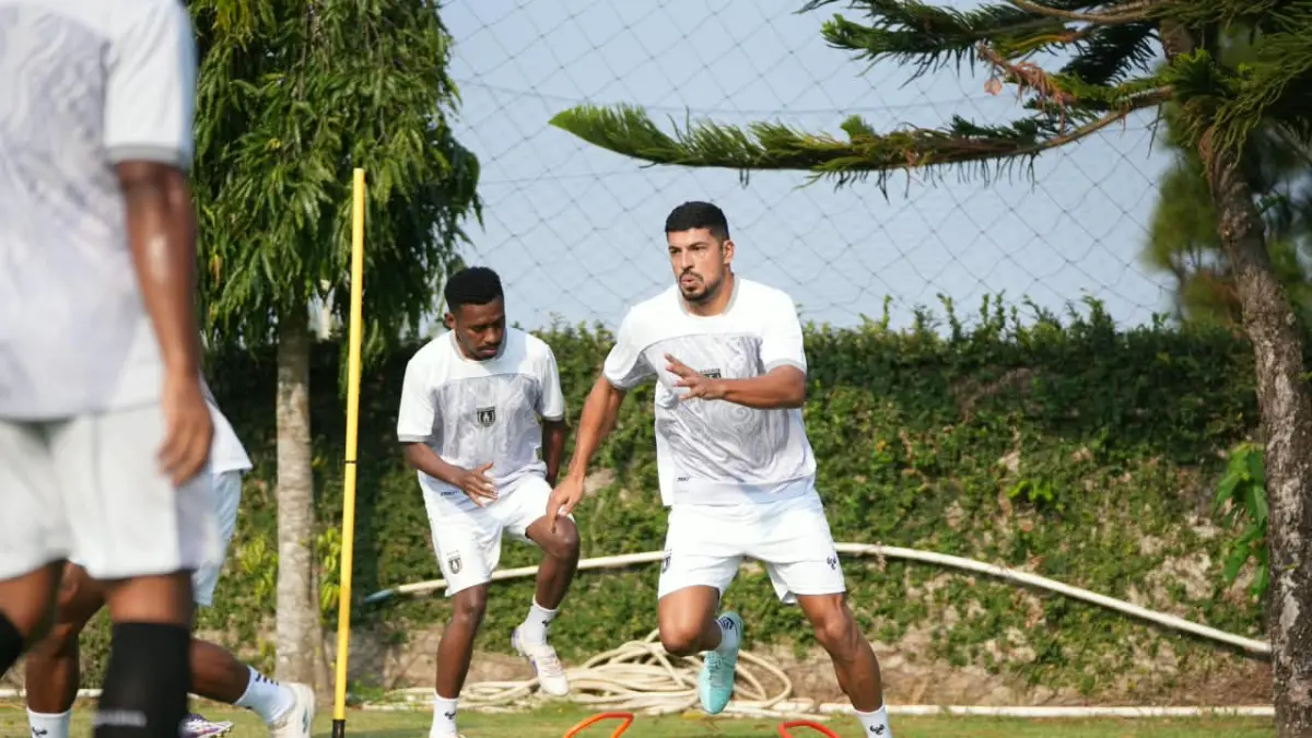 Ricardo Lima saat mengikuti latihan di Kabupaten Boyolali, Jawa Tengah, pada Sabtu (15/8/2026). (CEPOSONLINE.COM/PERSIPURA).