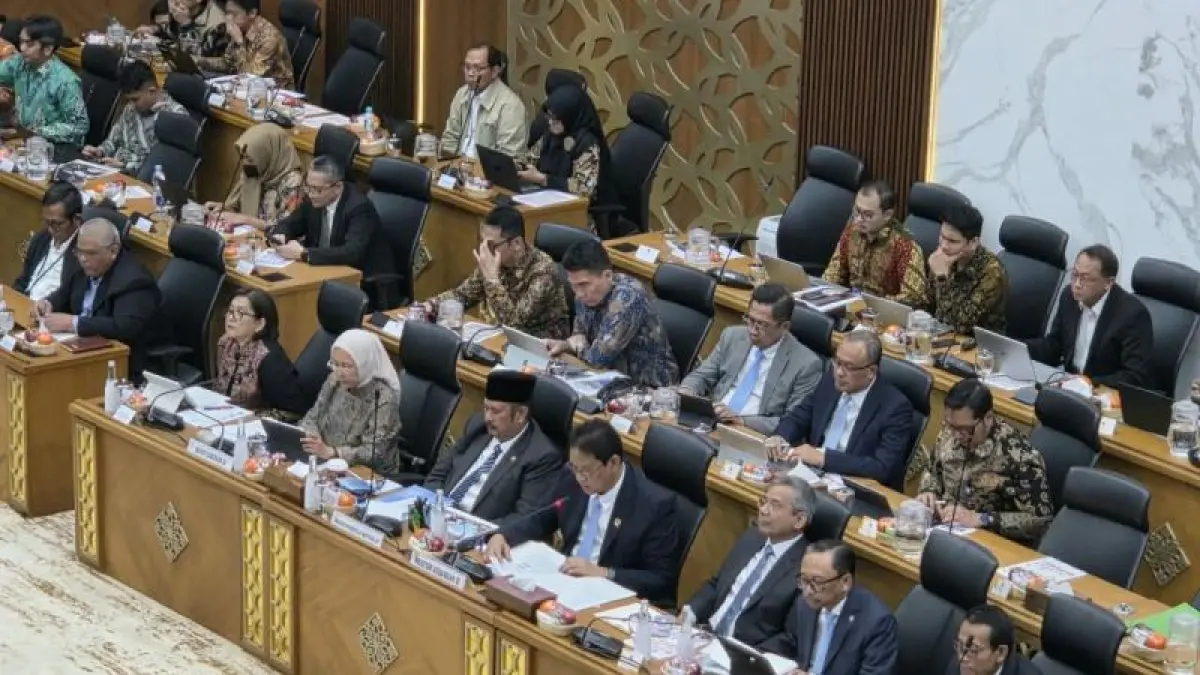 Menteri Keuangan (Menkeu) Purbaya Yudhi Sadewa dalam Rapat Banggar DPR RI tentang Pembicaraan Tingkat I/Pembahasan RUU tentang APBN 2027 di Jakarta, Kamis (27/8/2026). (CEPOSONLINE.COM/ANTARA/Bayu Saputra)