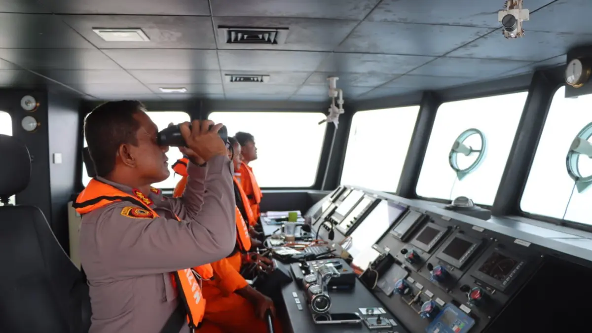 Pencarian lima korban Speedboat yang hilang. (Polres Waropen)
