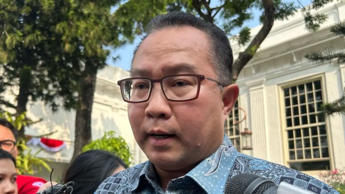 Kepala Badan Riset dan Inovasi Nasional (BRIN) Arif Satria ditemui di Kompleks Istana Kepresidenan, Jakarta, Jumat (28/8/2026). (CRPOSONLINE.COM/ANTARA/Maria Cicilia Galuh)