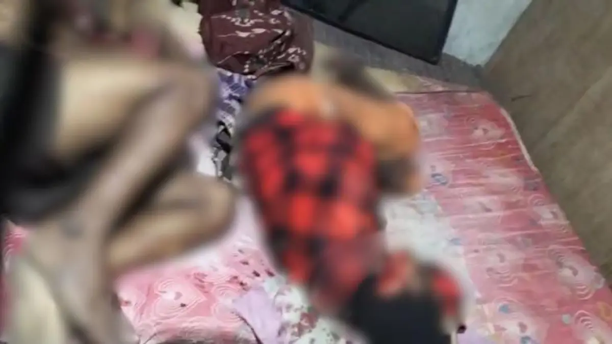 Tangkapan layar kedua korban yang tergeletak tak bernyawa dengan kondisi terdapat luka senjata tajam di leher korban. (ISTIMEWA) 