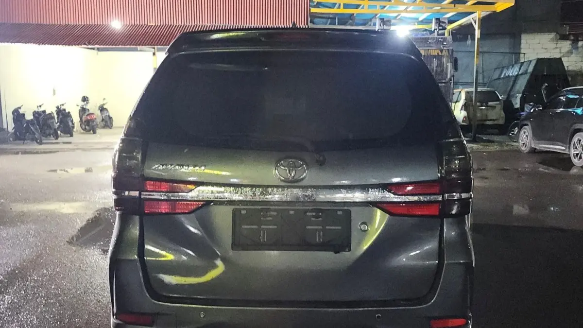 Mobil Toyota Avanza misterius dalam kasus penganiayaan berat di Jalan Freeport Lama yang berhasil disita polisi. (CEPOSONLINE.COM/ISTIMEWA).&nbsp;