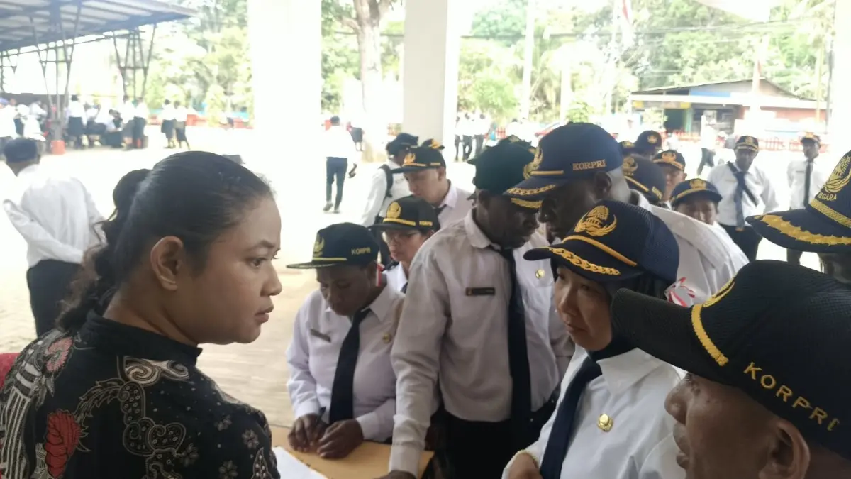 Ratusan tenaga honorer yang diangkat sebagai CPNS tahun 2024 kini bersiap mengikuti Pelatihan Dasar (Latsar) sebagai salah satu tahapan penting menuju pengangkatan menjadi PNS. (CEPOSONLINE.COM/SULO) 
