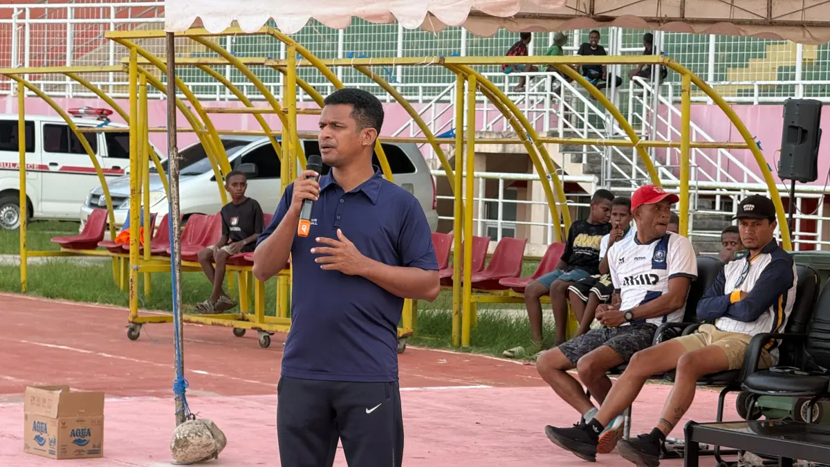 Sekretaris Umum Asprov PSSI Papua Selatan Arnold Rudolf
(CEPOSONLINE.COM/ISTIMEWA) &nbsp;