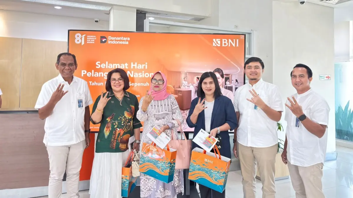 FOTO BERSAMA DI HARI PELANGGAN NASIONAL.