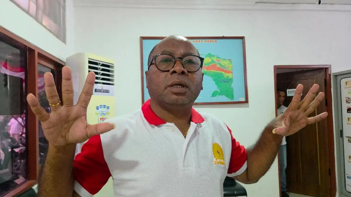 Kepala Komnas HAM Perwakilan Papua, Frits Ramandey.(CEPOSONLINE.COM/ELFIRA).