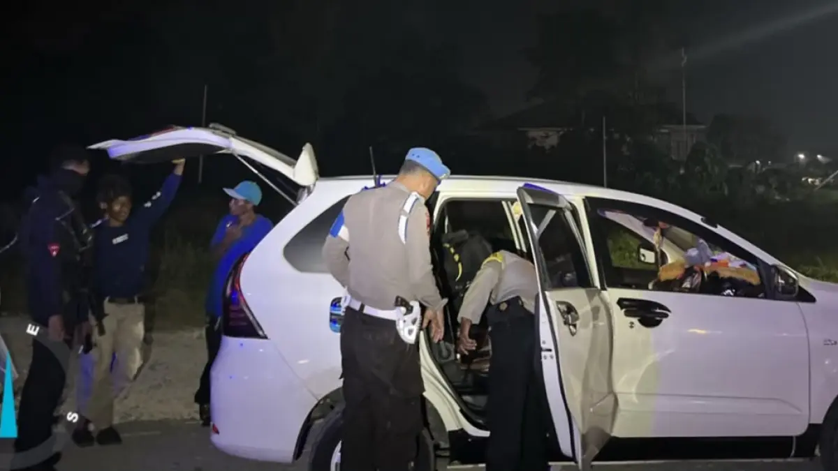 Tim Patroli Polres Mimika saat melakukan razia di sejumlah titik di dalam Kota Timika, Sabtu, 12 September 2026 malam. (CEPOSONLINE.COM/POLRES MIMIKA).
