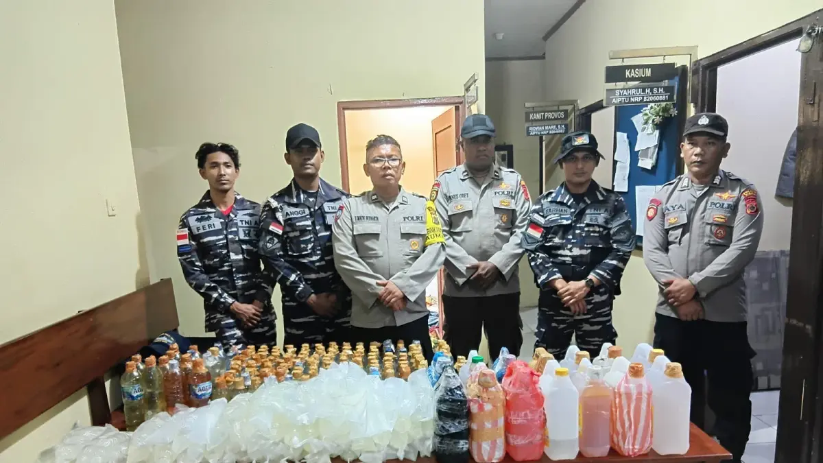 Barang bukti yang diamankan aparat gabungan di Pelabuhan Poumako Timika. ( CEPOSONLINE.COM/POLRES MIMIKA).