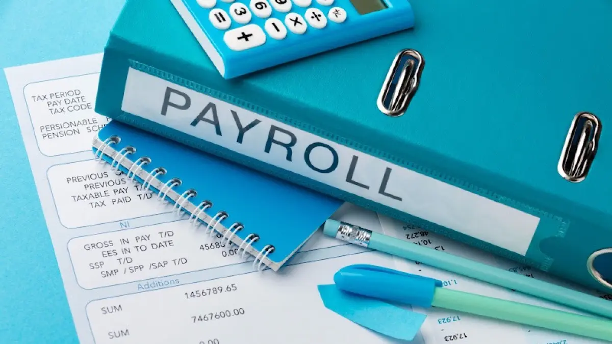 Digitalisasi payroll dapat menjadi solusi bagi perusahaan agar proses penggajian karyawan dapat berjalan lebih efisien dan minim risiko. (dok. FREEPIK/freepik)