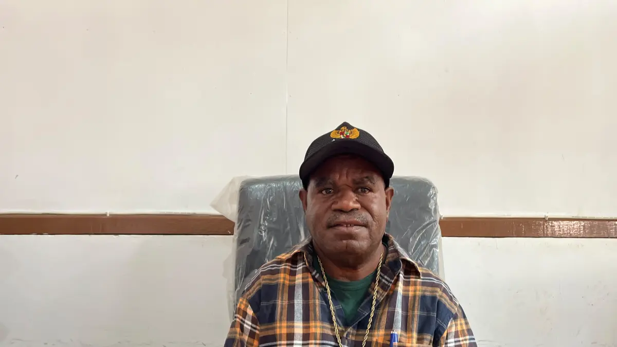 Ketua Pokja Adat MRP Papua Tengah, Yulius Wandagau. (CEPOSONLINE.COM/THERESIA F. TEKEGE)
