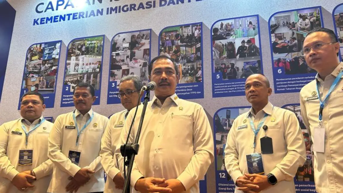 Menteri Imigrasi dan Pemasyarakatan Agus Andrianto saat memberikan keterangan kepada media dalam konferensi pers usai acara Rapat Koordinasi Kementerian Imigrasi dan Pemasyarakatan Tahun 2026 di Jakarta, Senin (21/9/2026).(Ceposonline.com/ANTARA/Agatha Olivia Victoria)