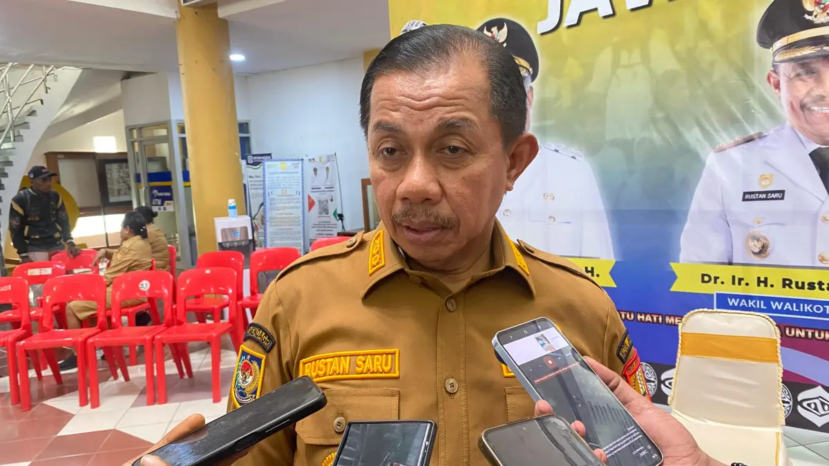 Wali Kota Jayapura Dr. Ir. H. Rustan Saru, MM
(Ceposonline.com/ Jimianus Karlodi)
