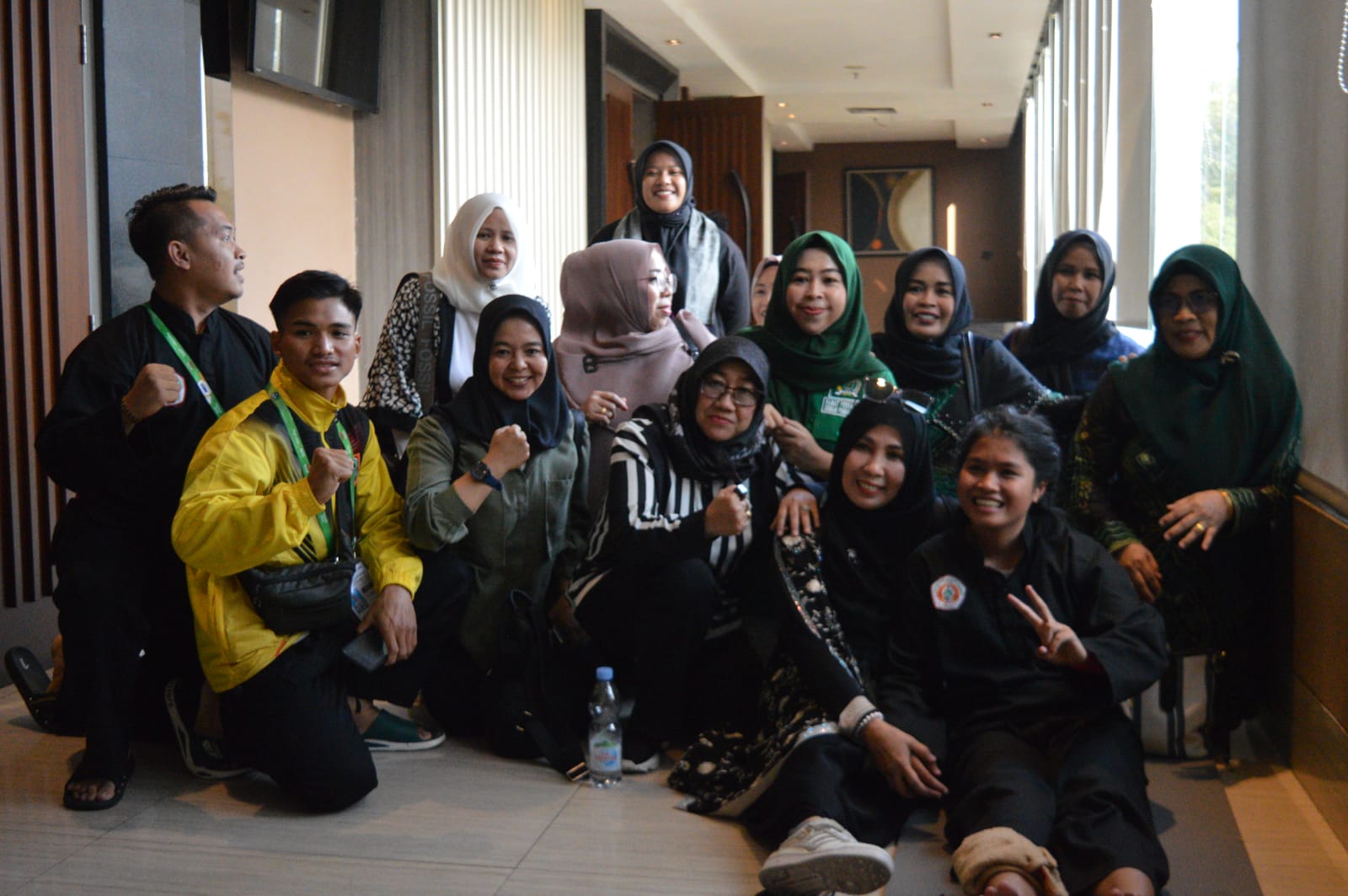 MEDALI: Dua atlet pencak silat Kalsel asal Balangan meraih medali dalam event kejuaraan Olimpiade Olahraga Siswa Nasional (O2SN).