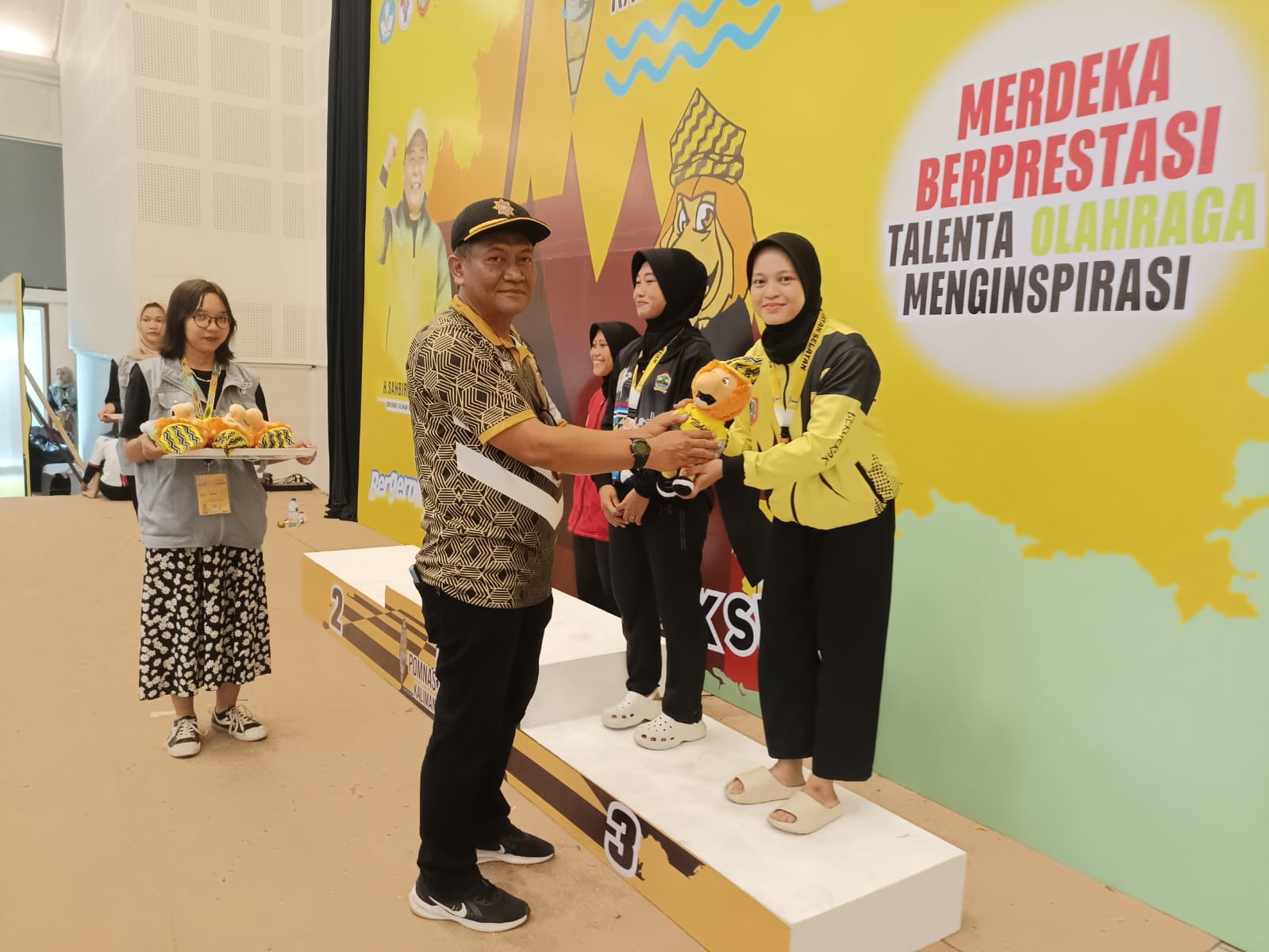 PERUNGGU: Pesilat Kalsel berhasil menambah perolehan medali melalui cabor pencak silat di Pekan Olahraga Mahasiswa Nasional (POMNas) XVIII 2023.