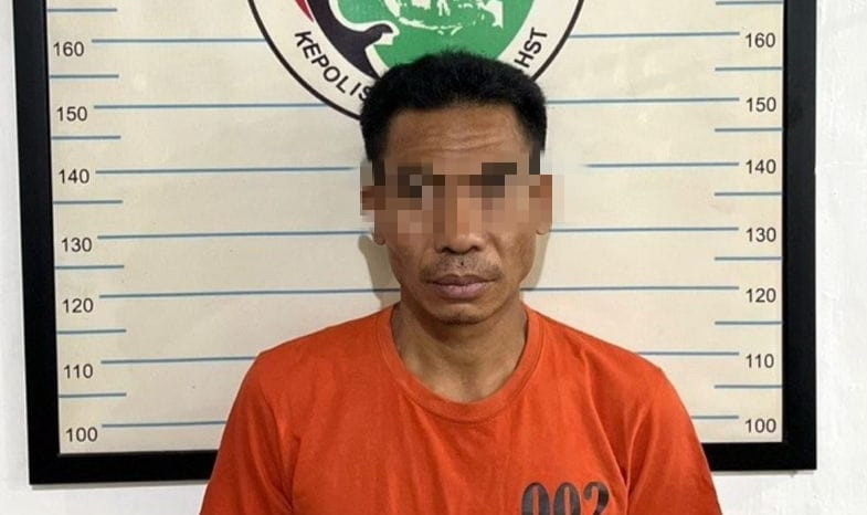 BUDAK SABU: Tersangka AR (46) ditahan di Mapolres HST karena diduga menjadi pengedar sabu.