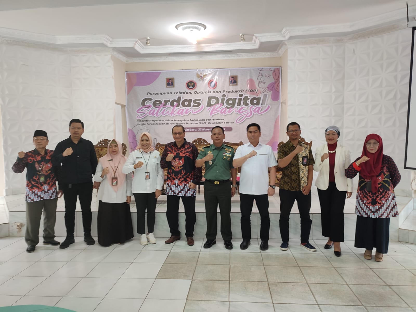 BAHAYA: Plt Asisten Perekonomian dan Pembangunan Setdaprov Kalsel Suparmi membeberkan rentannya perempuan di Indonesia terpapar paham radikal dan terorisme.